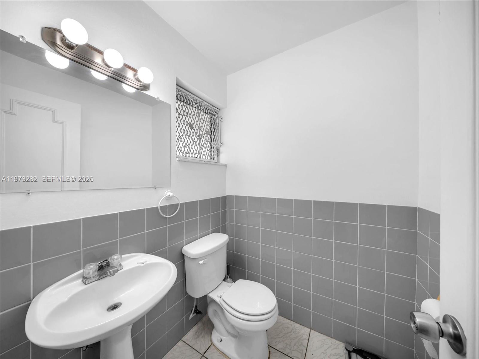 THIRD HORIZONS CONDO - Residential