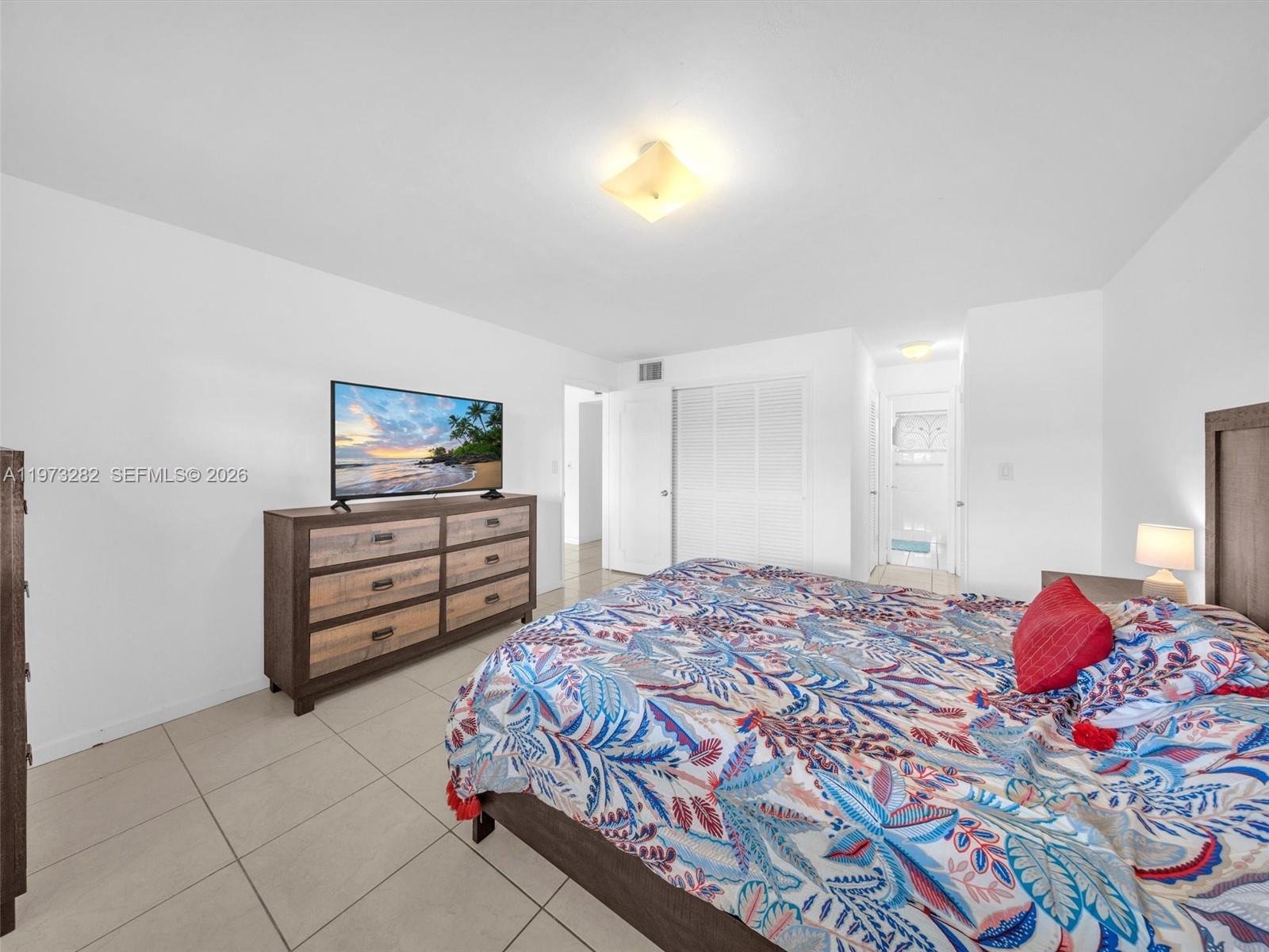 THIRD HORIZONS CONDO - Residential