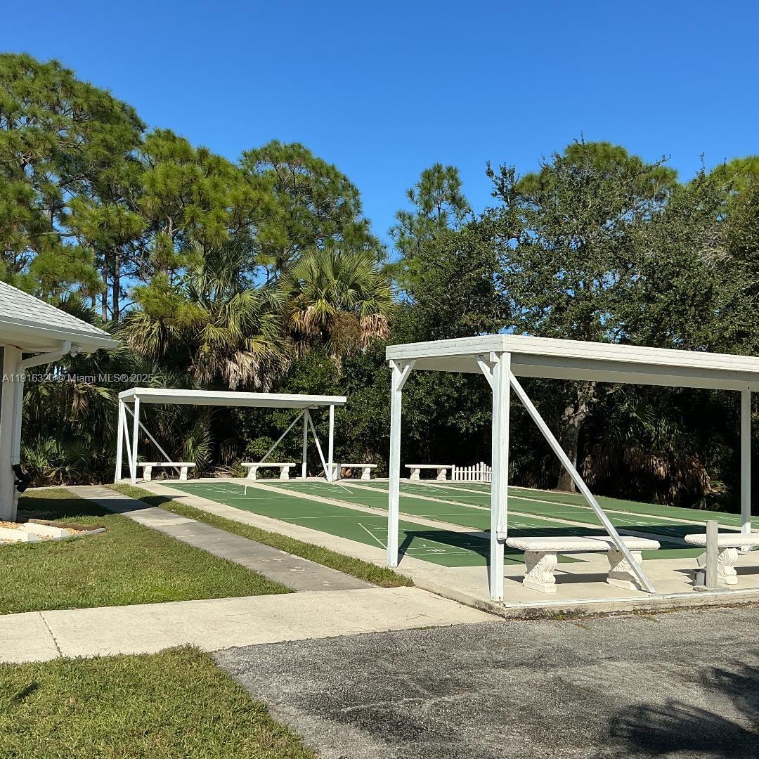 DUCKWOOD - Residential