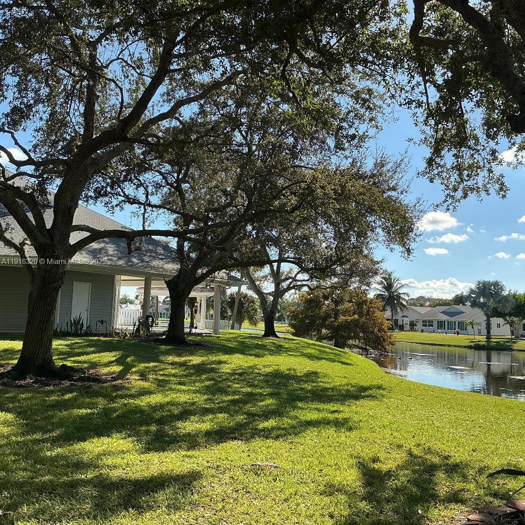 DUCKWOOD - Residential