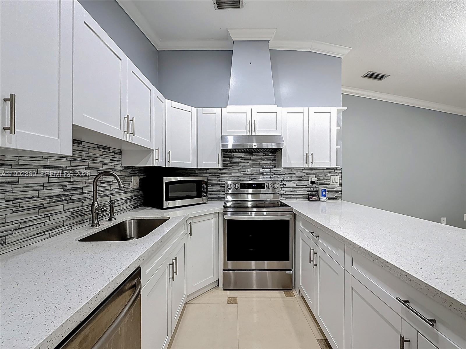 SUPERIOR HOMES ESTATES 1S - Residential