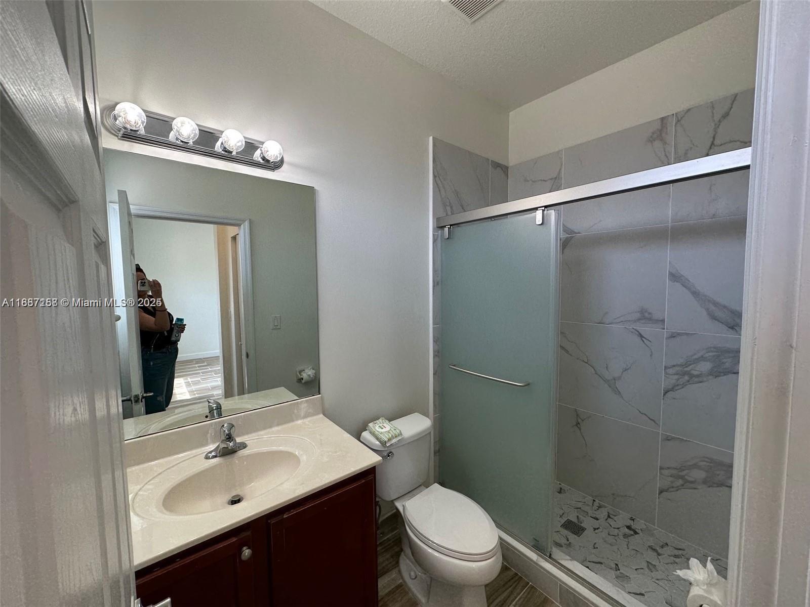 THE SHORES CONDO NO 2 - Residential