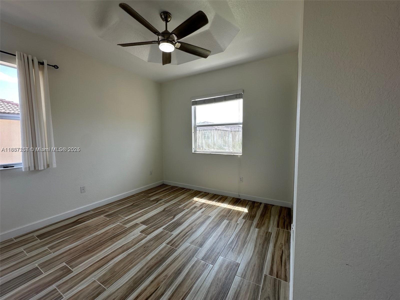 THE SHORES CONDO NO 2 - Residential