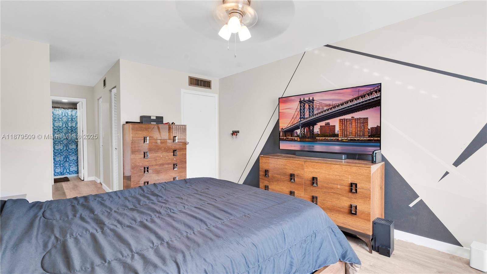 INVERRARY COUNTRY CLUB - Residential