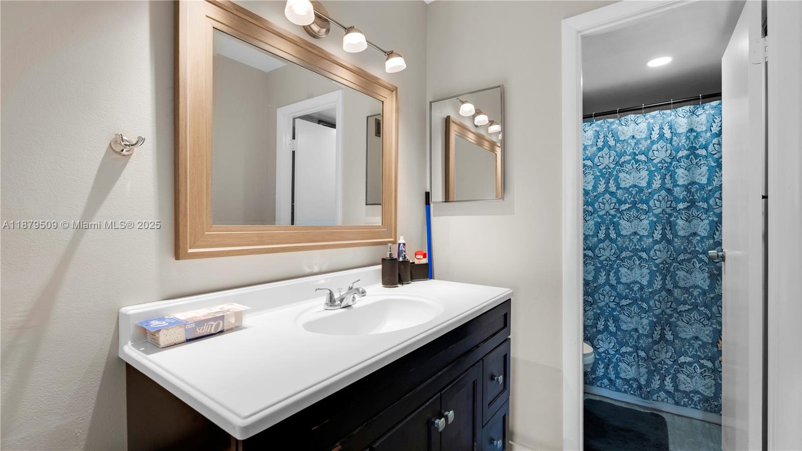 INVERRARY COUNTRY CLUB - Residential