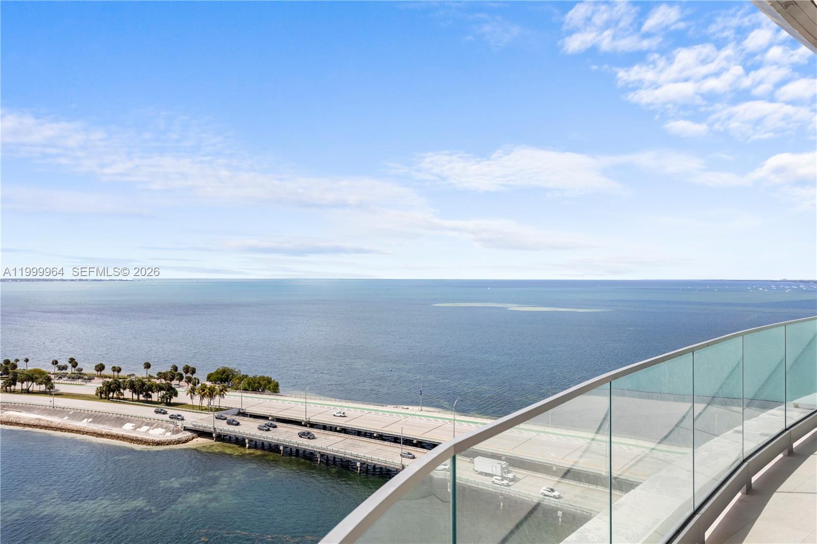 UNA RESIDENCES - Residential