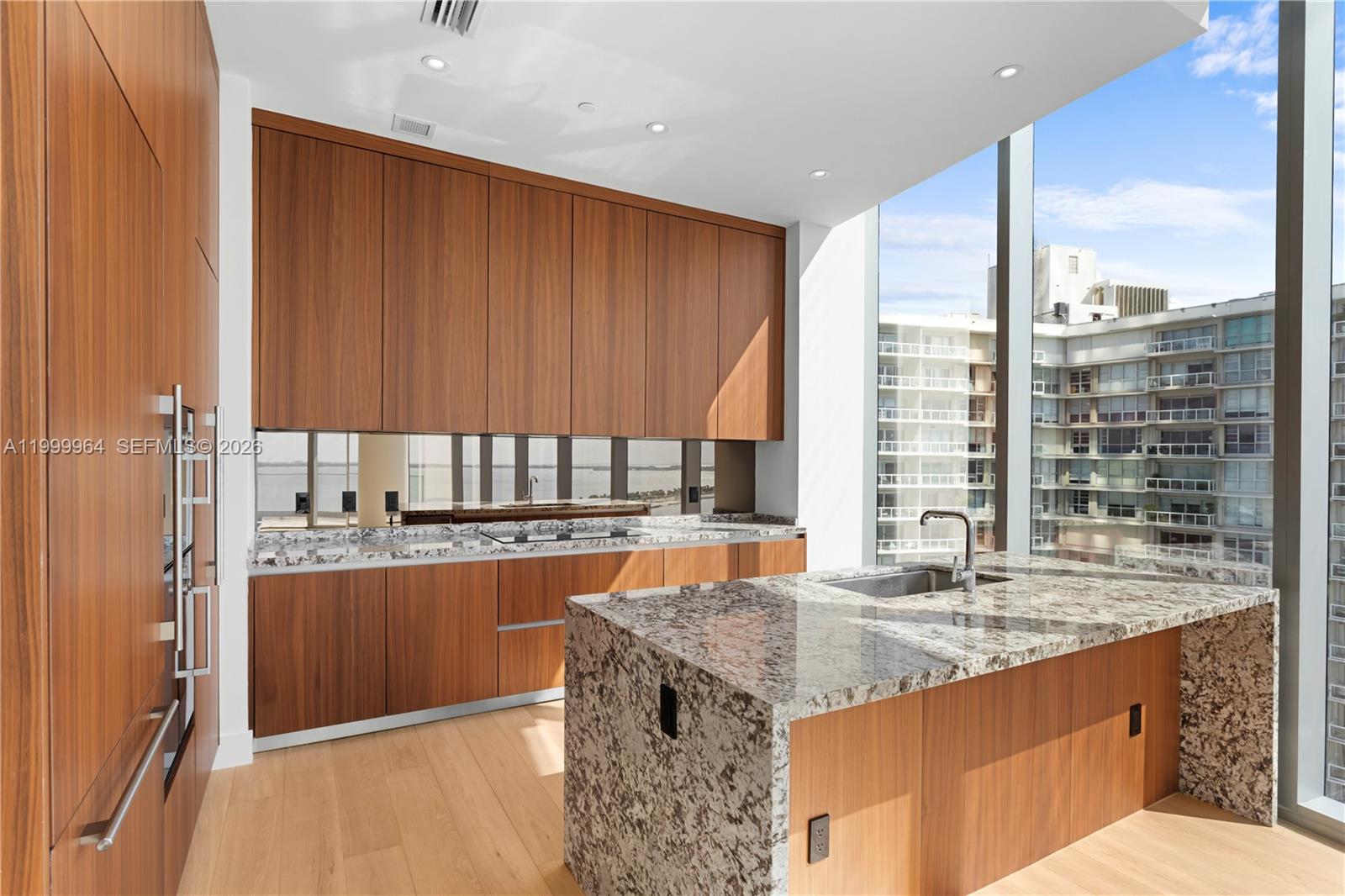 UNA RESIDENCES - Residential