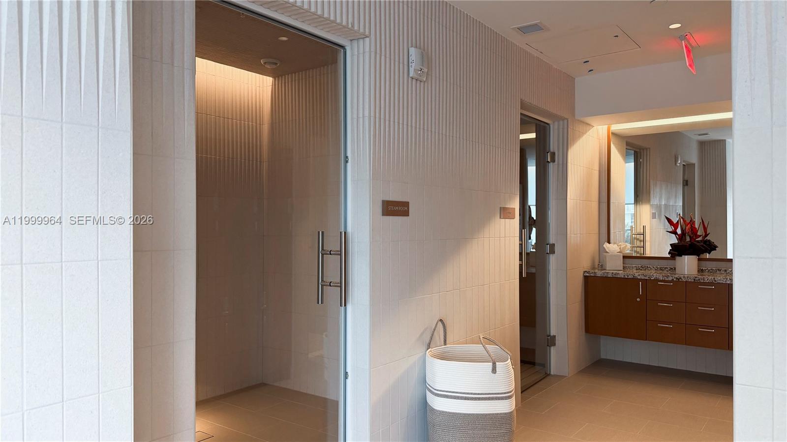 UNA RESIDENCES - Residential