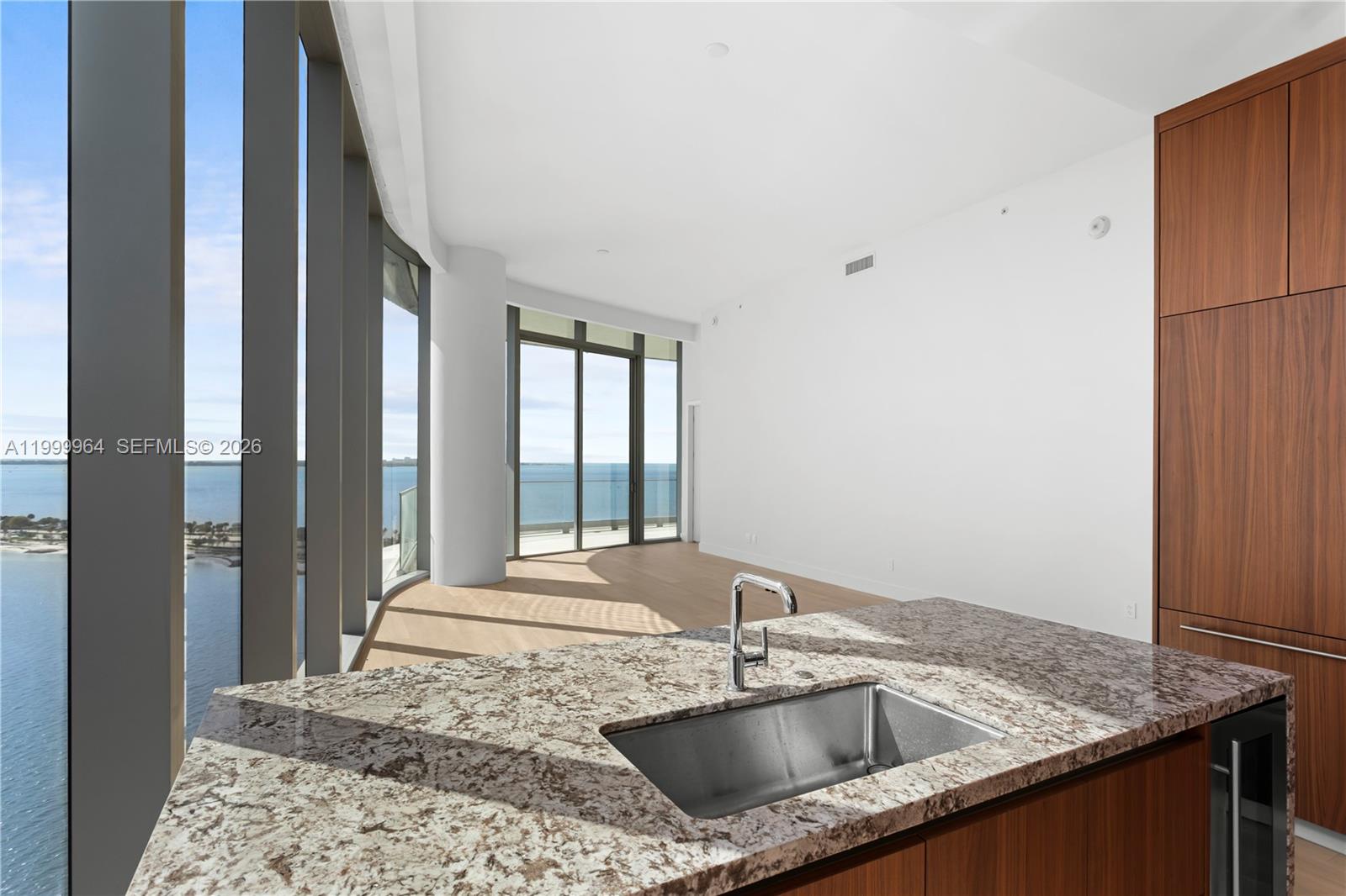 UNA RESIDENCES - Residential