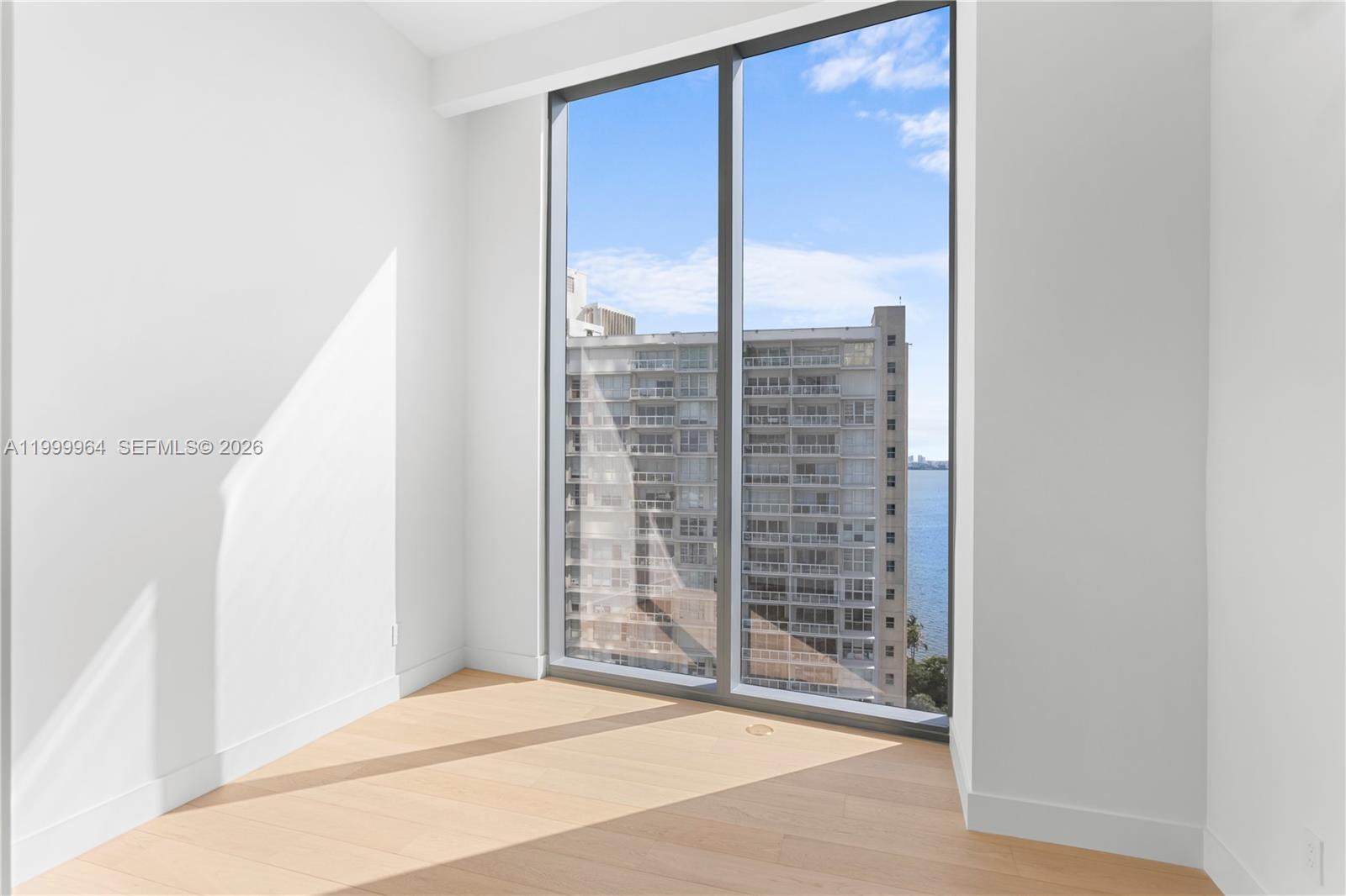 UNA RESIDENCES - Residential