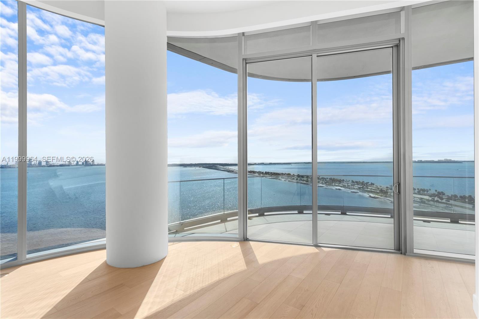 UNA RESIDENCES - Residential