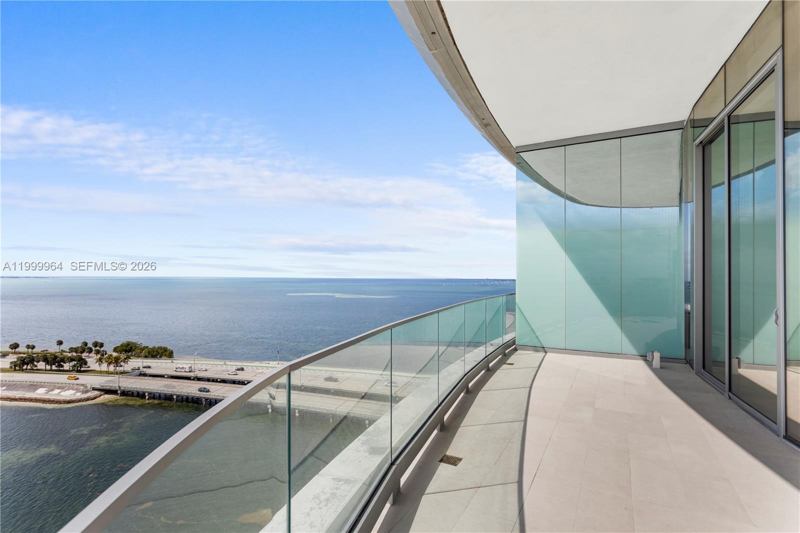 UNA RESIDENCES - Residential