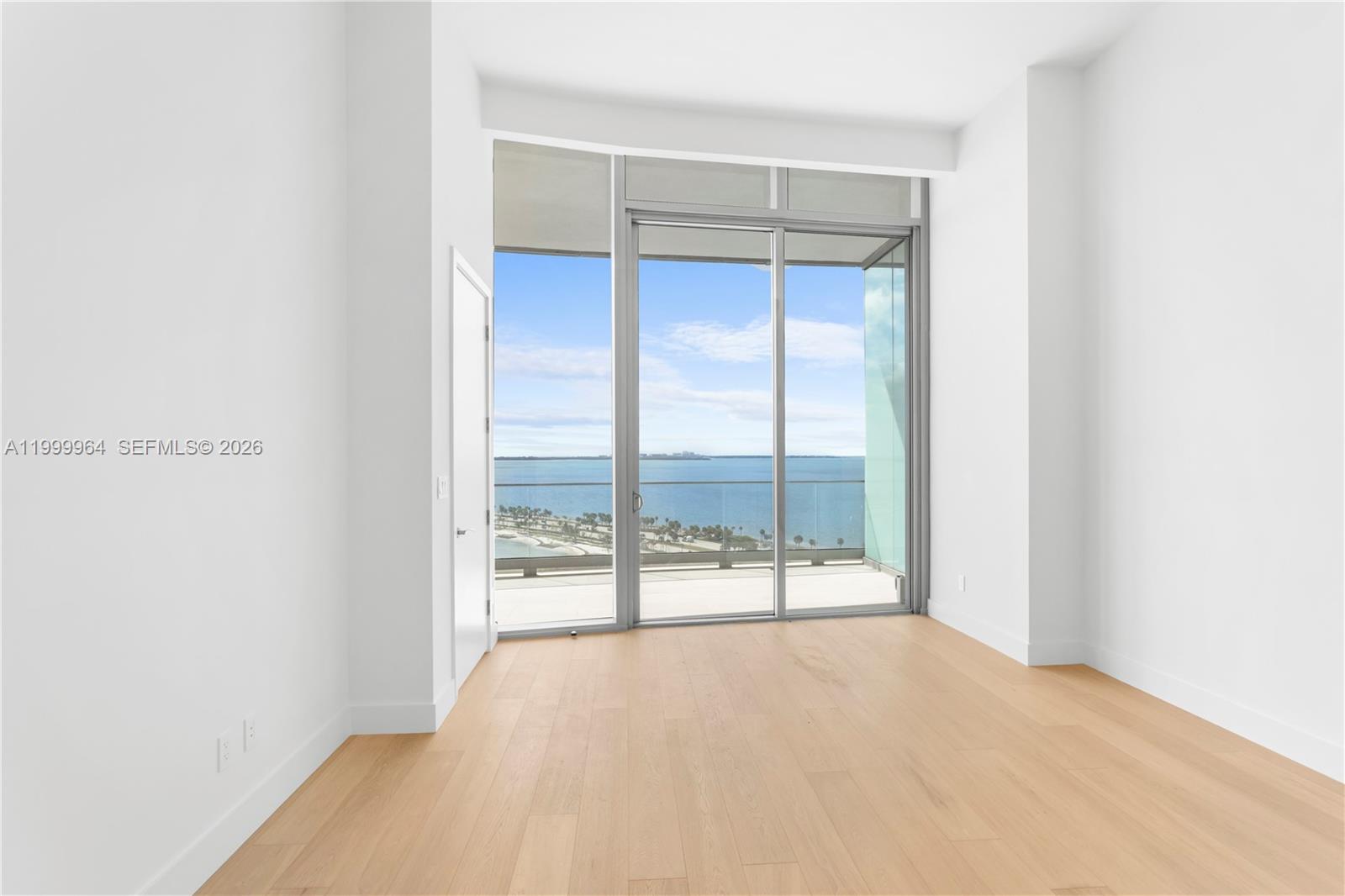 UNA RESIDENCES - Residential