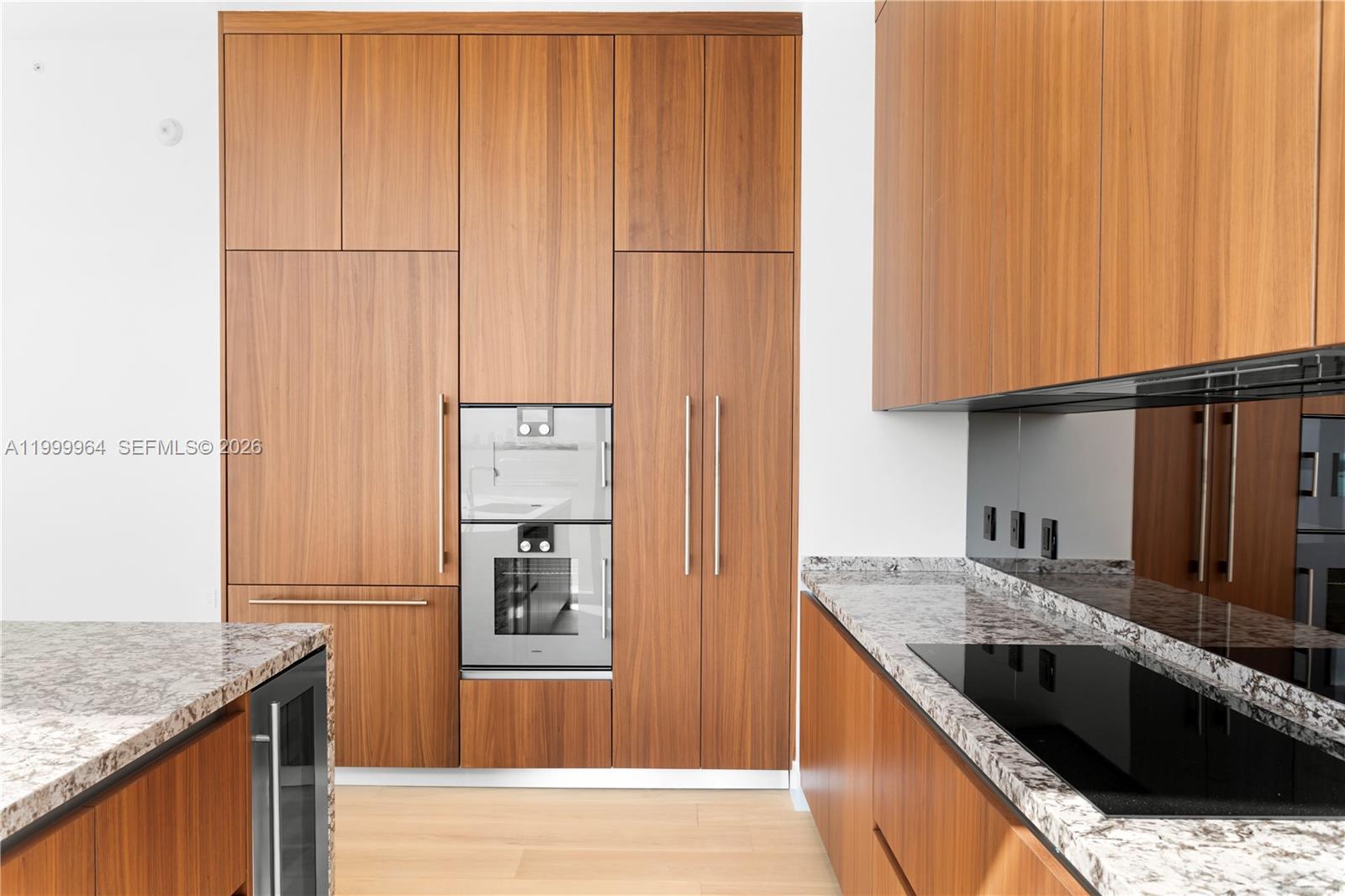 UNA RESIDENCES - Residential