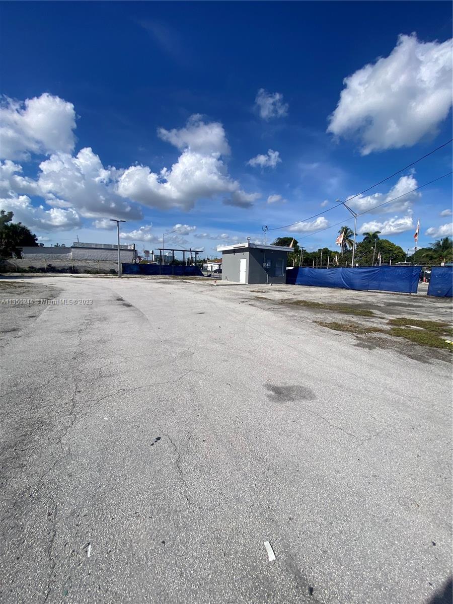 300 Nw 79th St St, Miami, Broward County, Florida -  - 