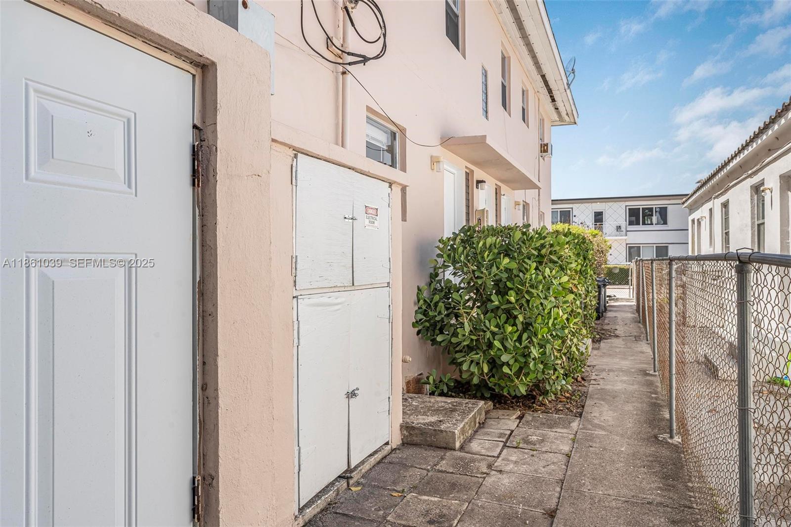 BISCAYNE BCH SUB - Residential Income