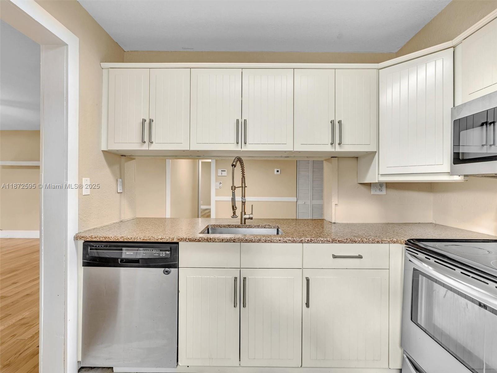 GARDENS NORTH NINE CONDO - Residential Lease