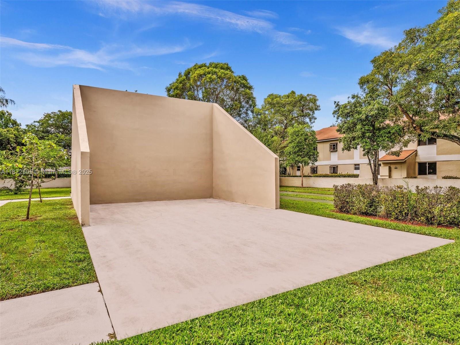 GARDENS NORTH NINE CONDO - Residential Lease