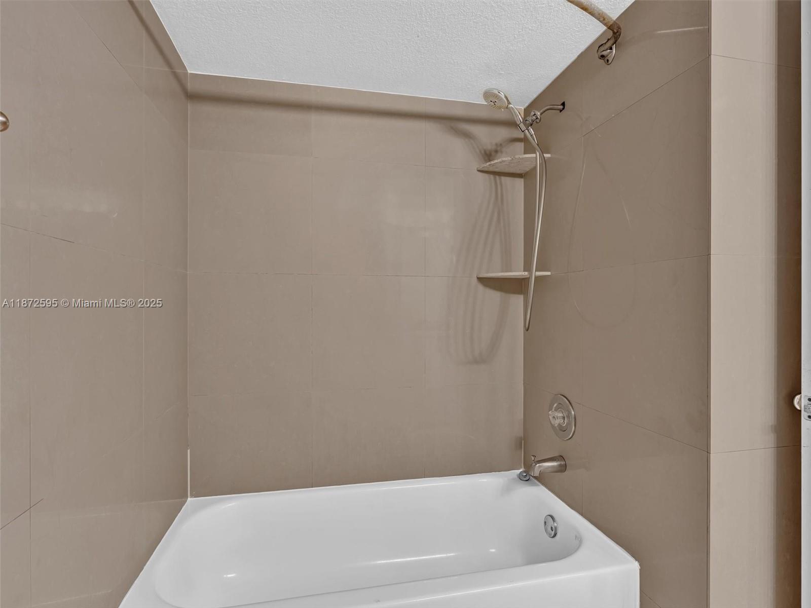 GARDENS NORTH NINE CONDO - Residential Lease