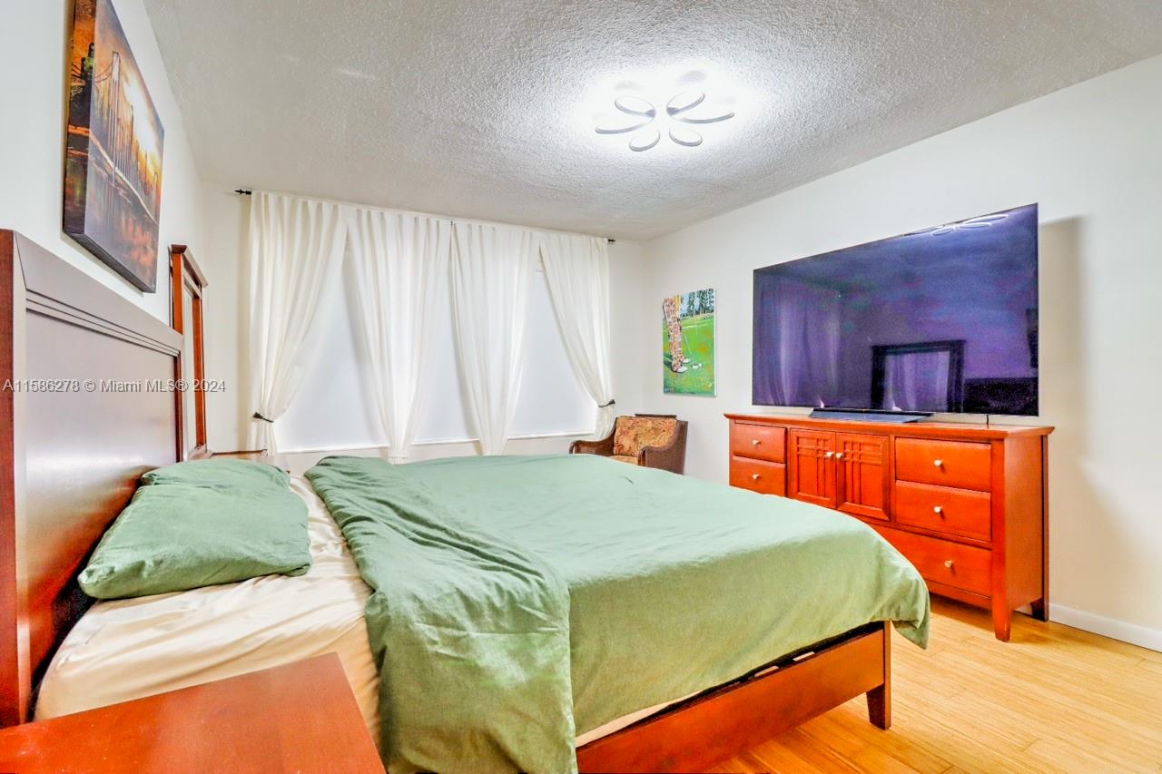 IRVINGTON GARDENS CONDO - Residential