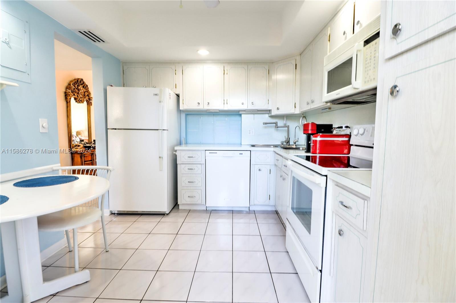 IRVINGTON GARDENS CONDO - Residential