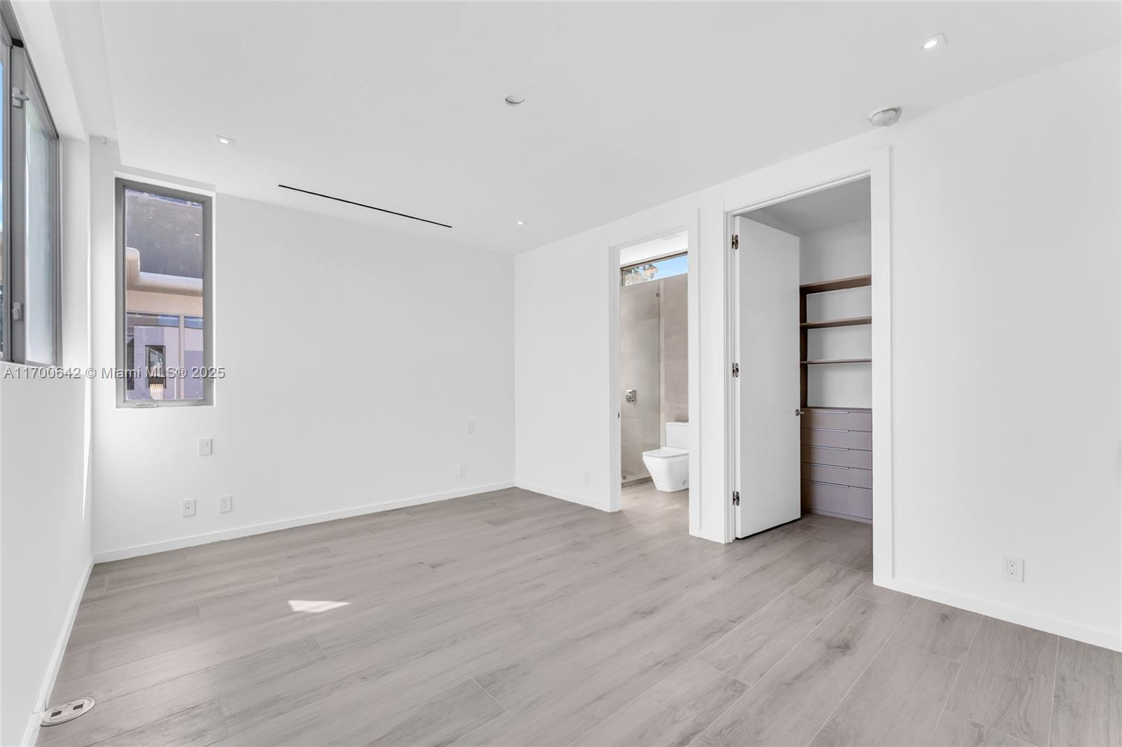 HOLLEMAN PARK - Residential