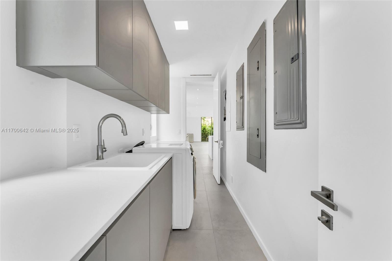 HOLLEMAN PARK - Residential