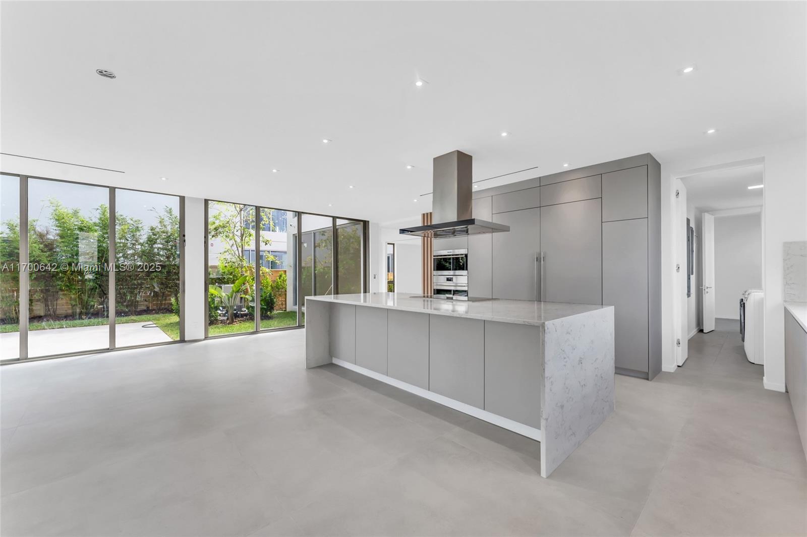 HOLLEMAN PARK - Residential
