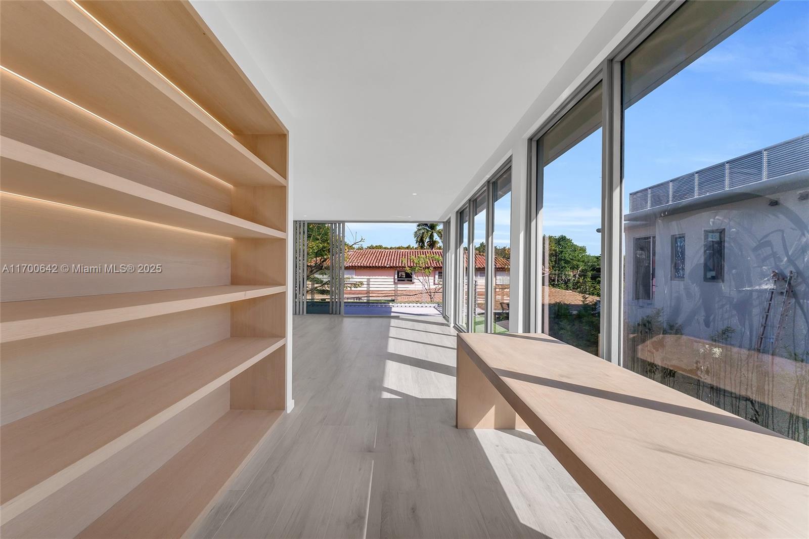 HOLLEMAN PARK - Residential