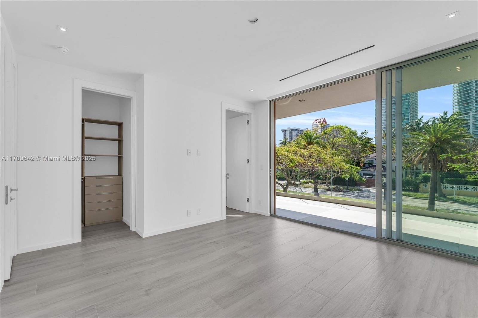 HOLLEMAN PARK - Residential
