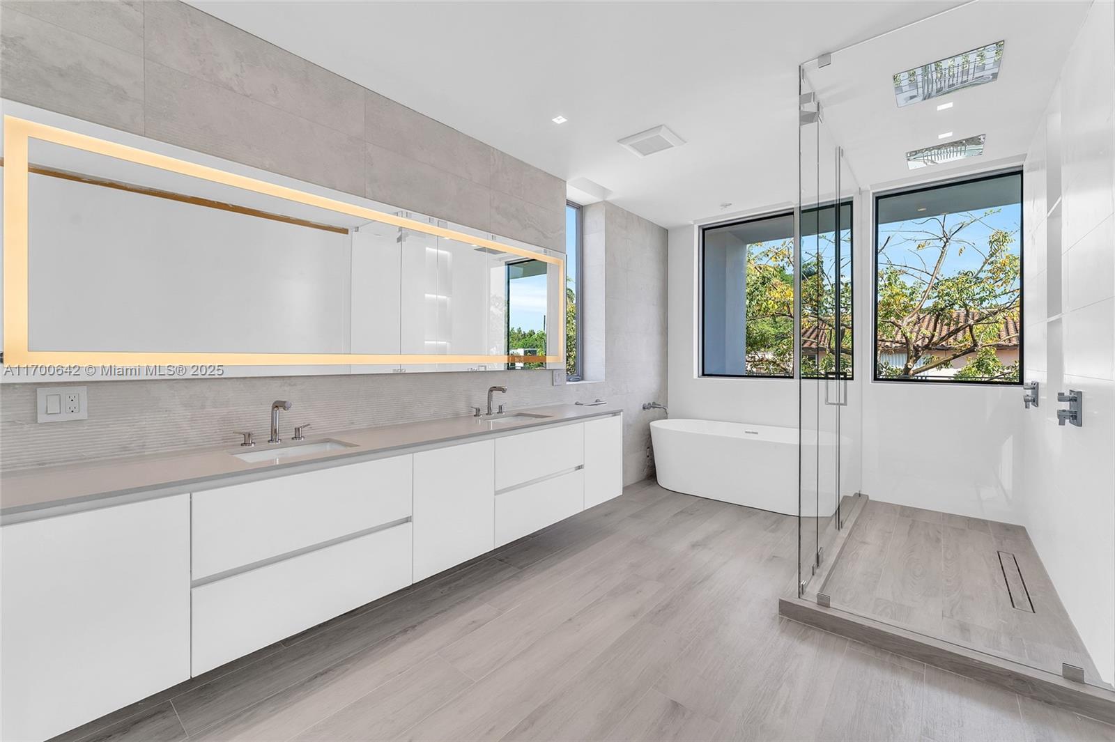 HOLLEMAN PARK - Residential