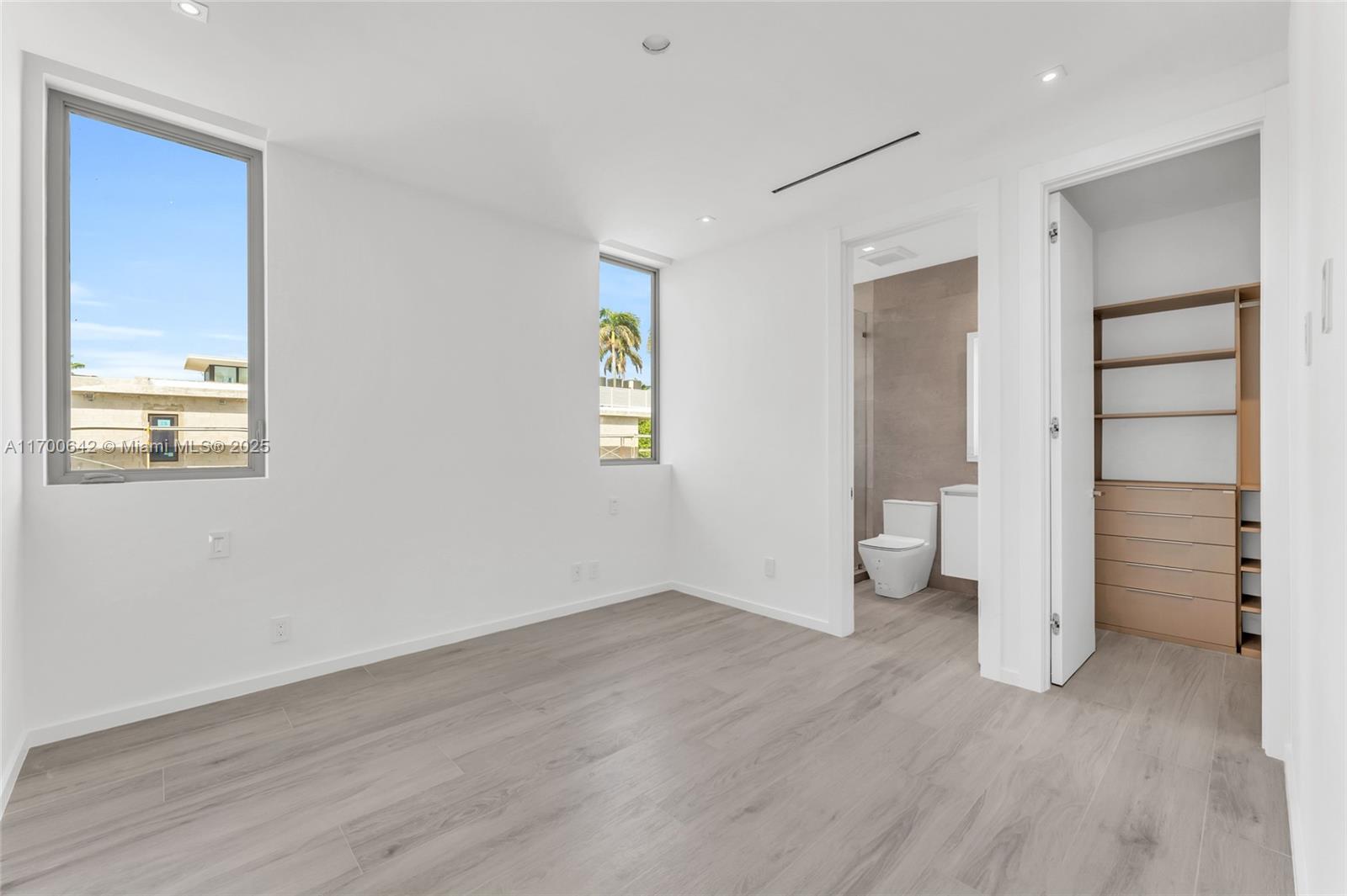 HOLLEMAN PARK - Residential