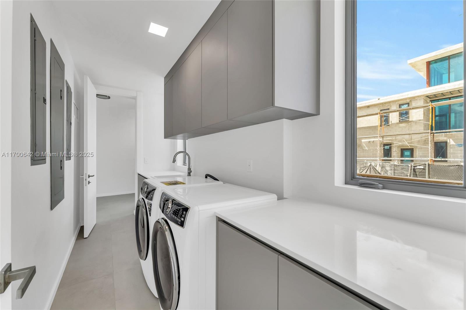 HOLLEMAN PARK - Residential