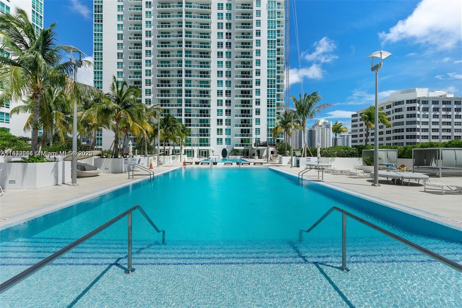 THE PLAZA 851 BRICKELL CO - Residential