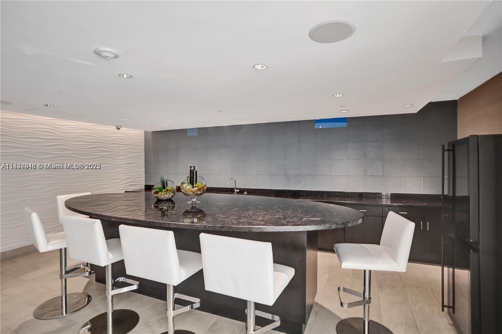 THE PLAZA 851 BRICKELL CO - Residential