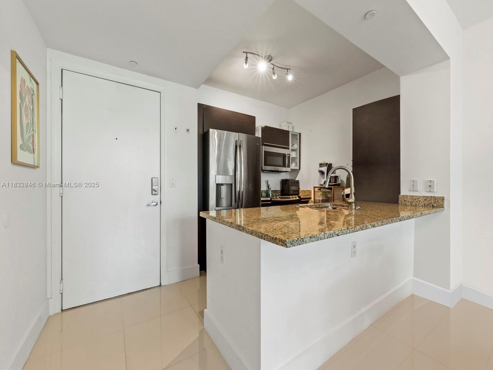 950 Brickell Bay Dr 1103
