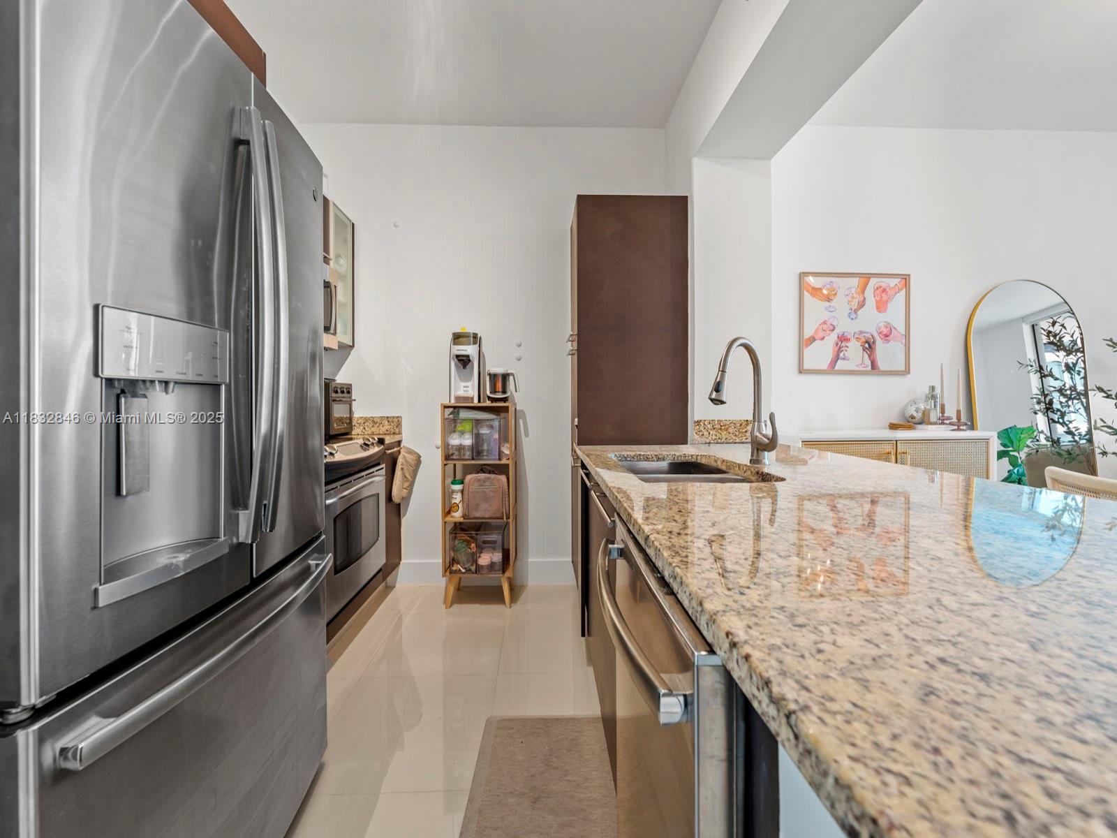 THE PLAZA 851 BRICKELL CO - Residential