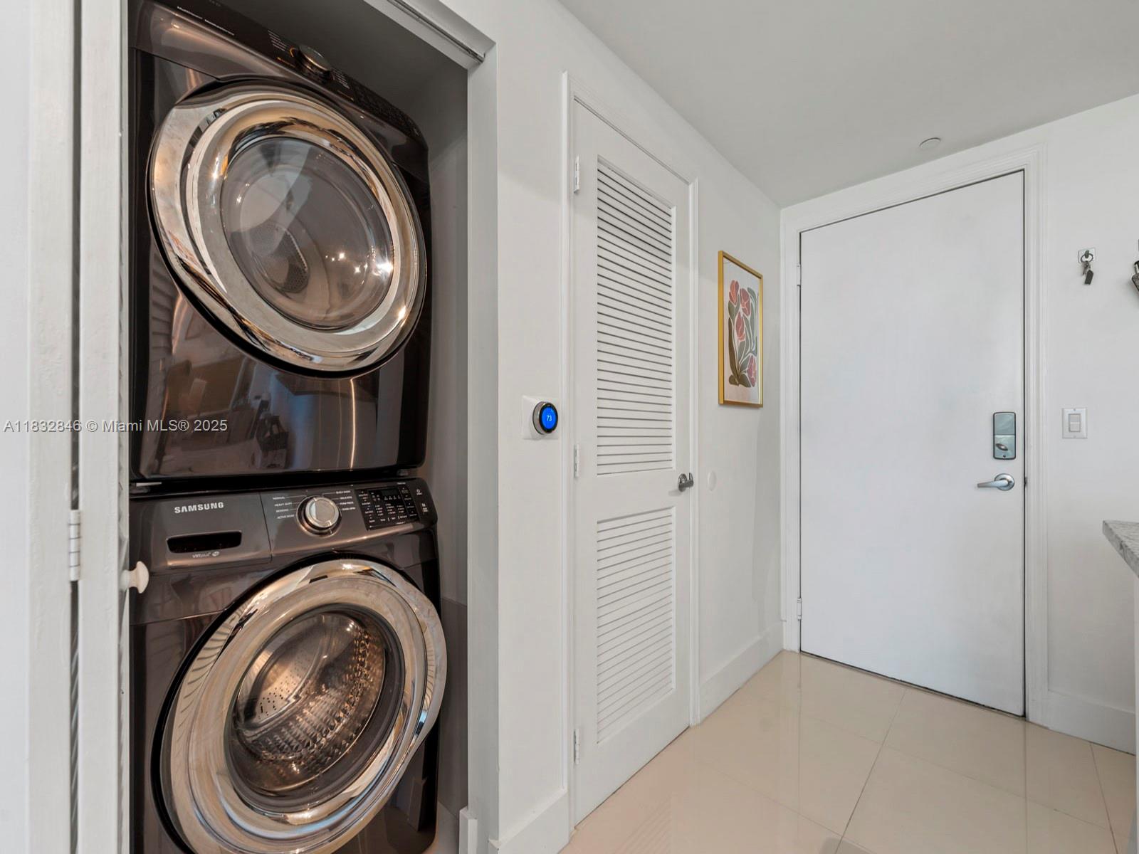 THE PLAZA 851 BRICKELL CO - Residential