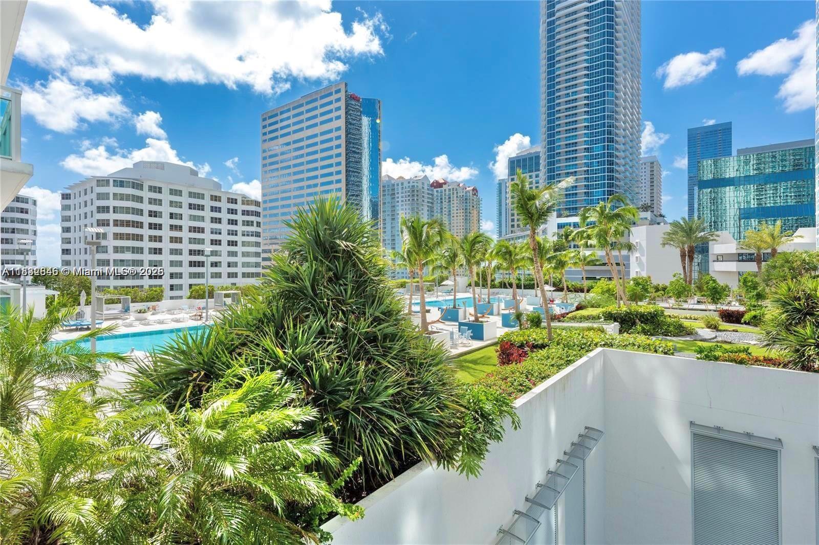 THE PLAZA 851 BRICKELL CO - Residential