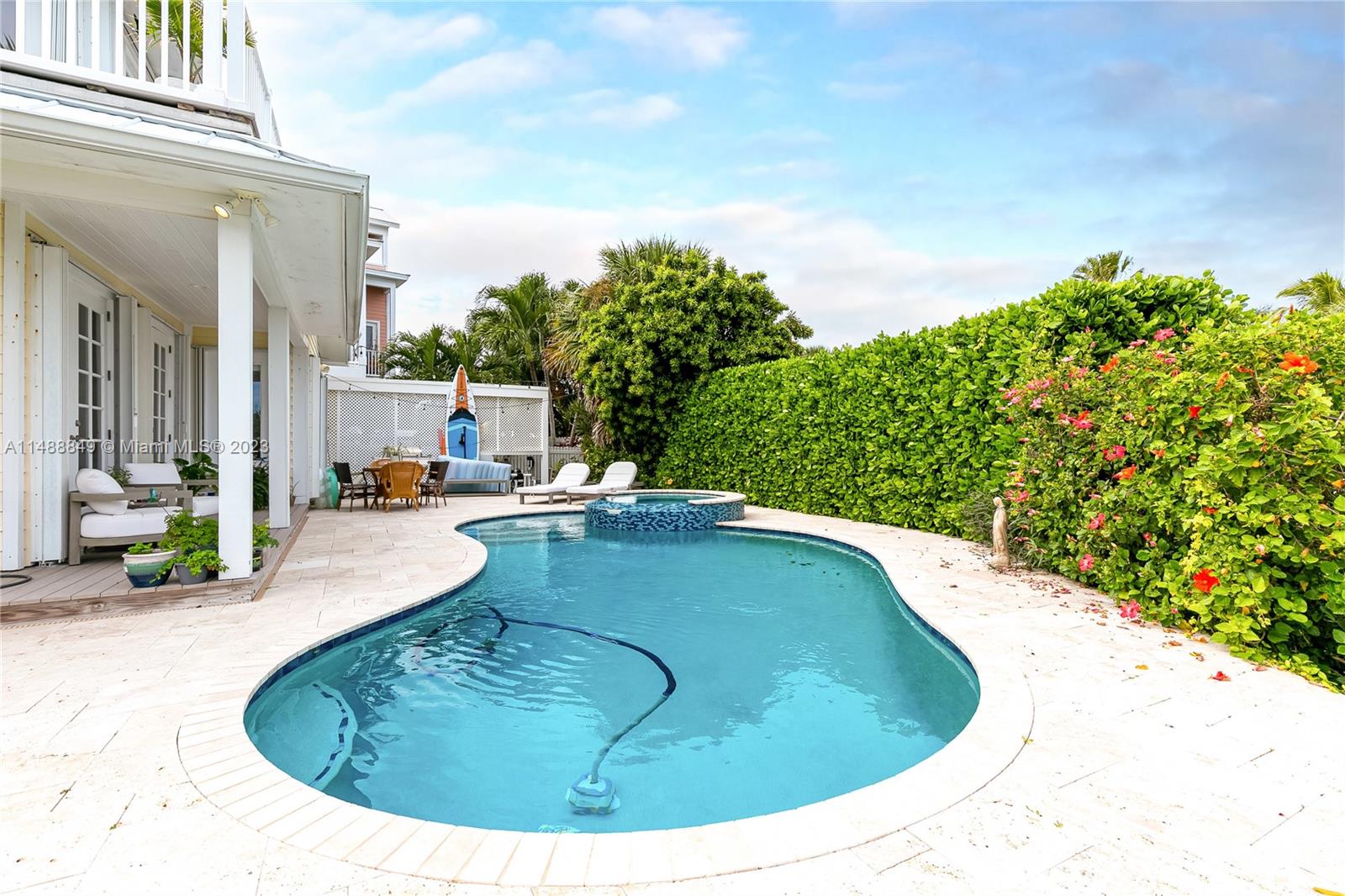 KEY WEST VILLAGE - Residential