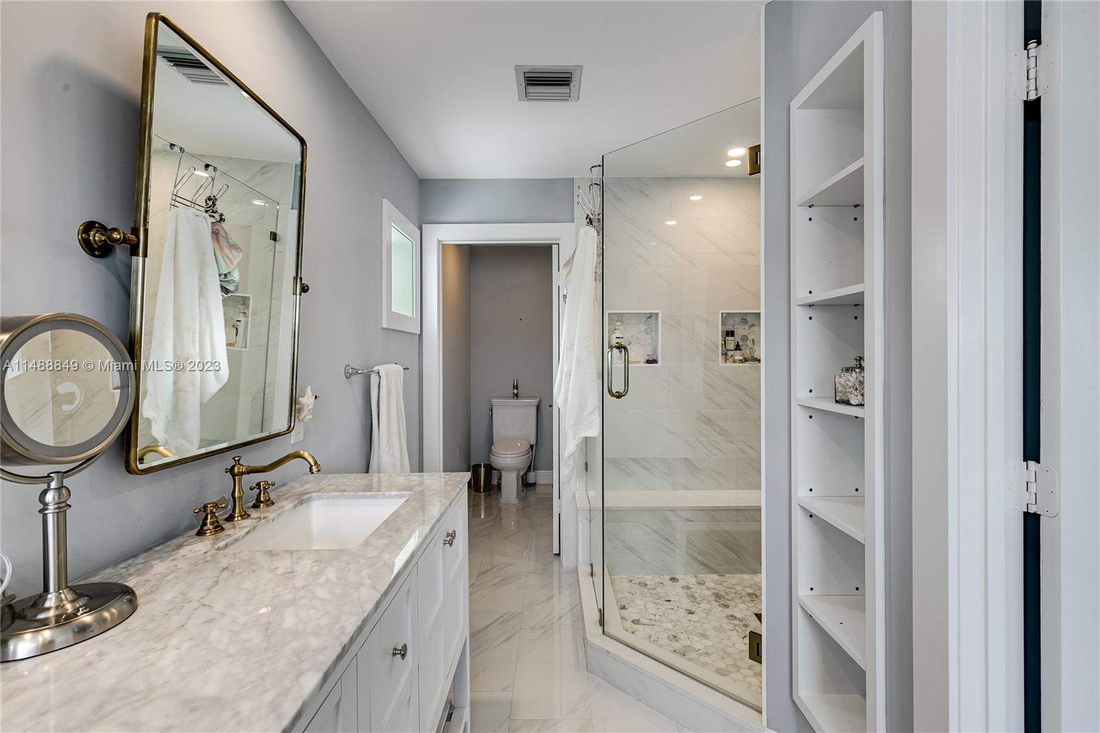 KEY WEST VILLAGE - Residential