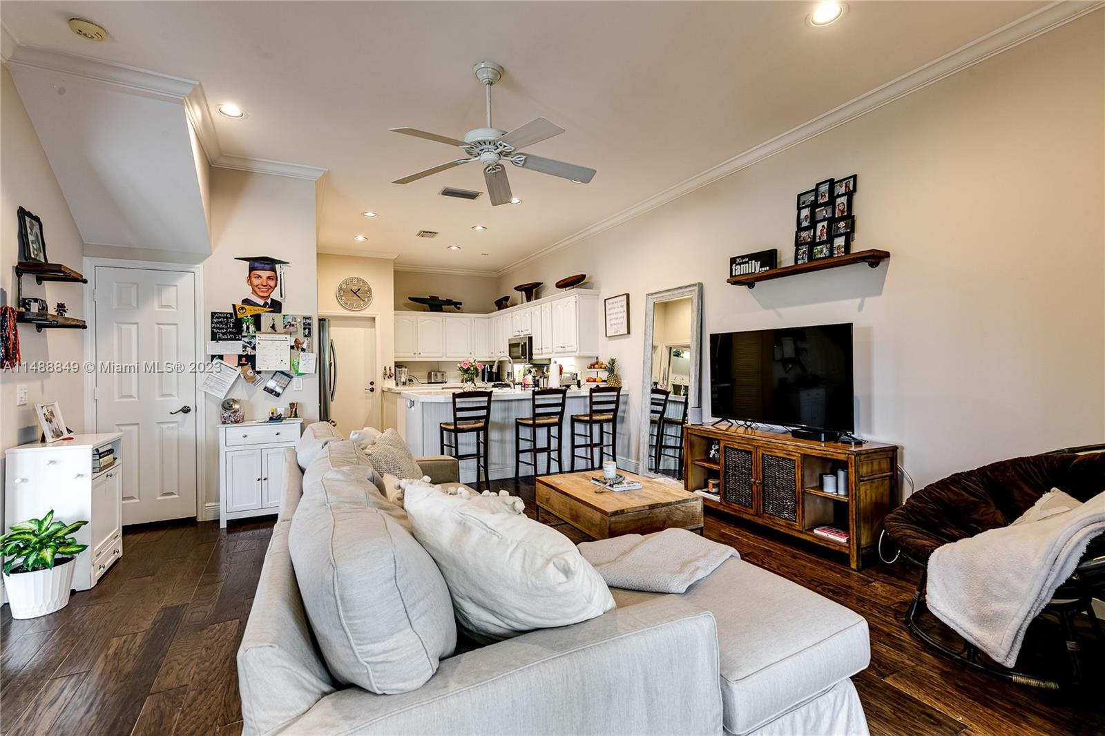 KEY WEST VILLAGE - Residential