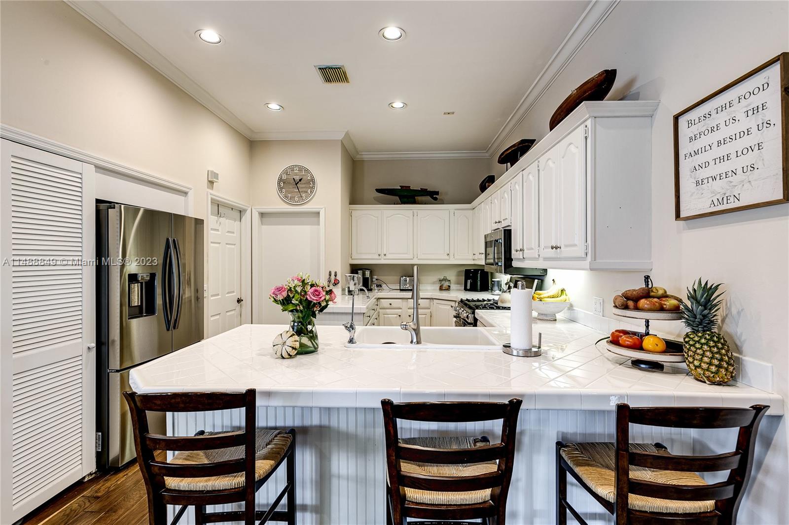 KEY WEST VILLAGE - Residential