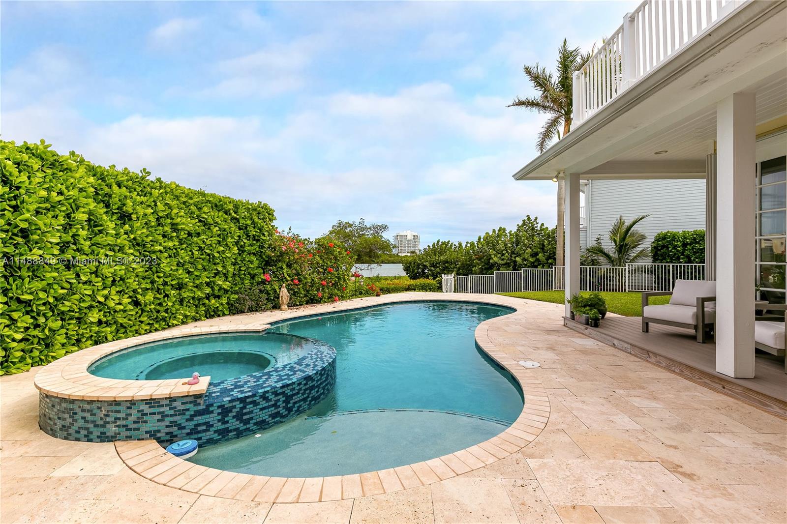 KEY WEST VILLAGE - Residential