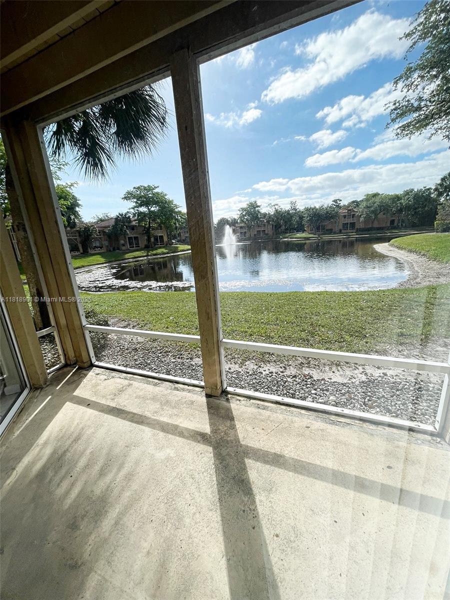 PALM LAKE CONDO - Residential Lease