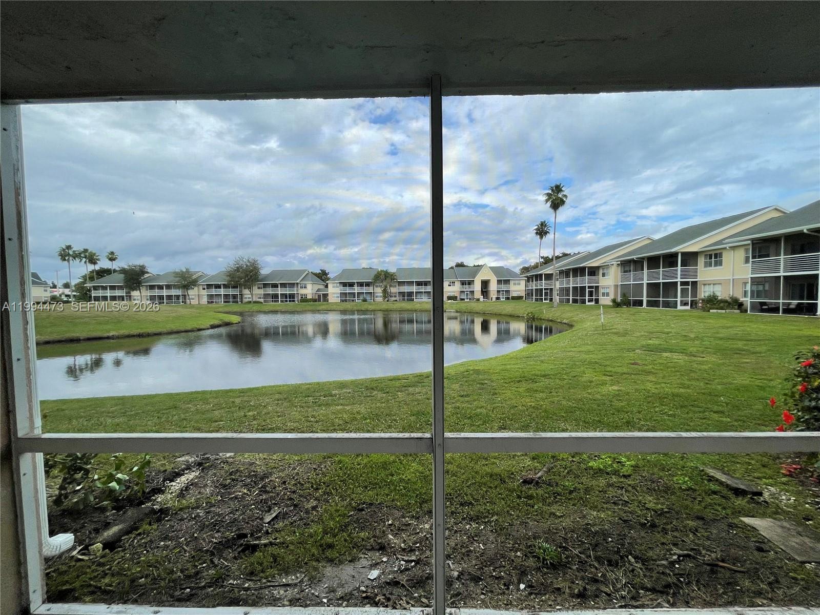 BREEZES AT PALM AIRE COND - Residential Lease