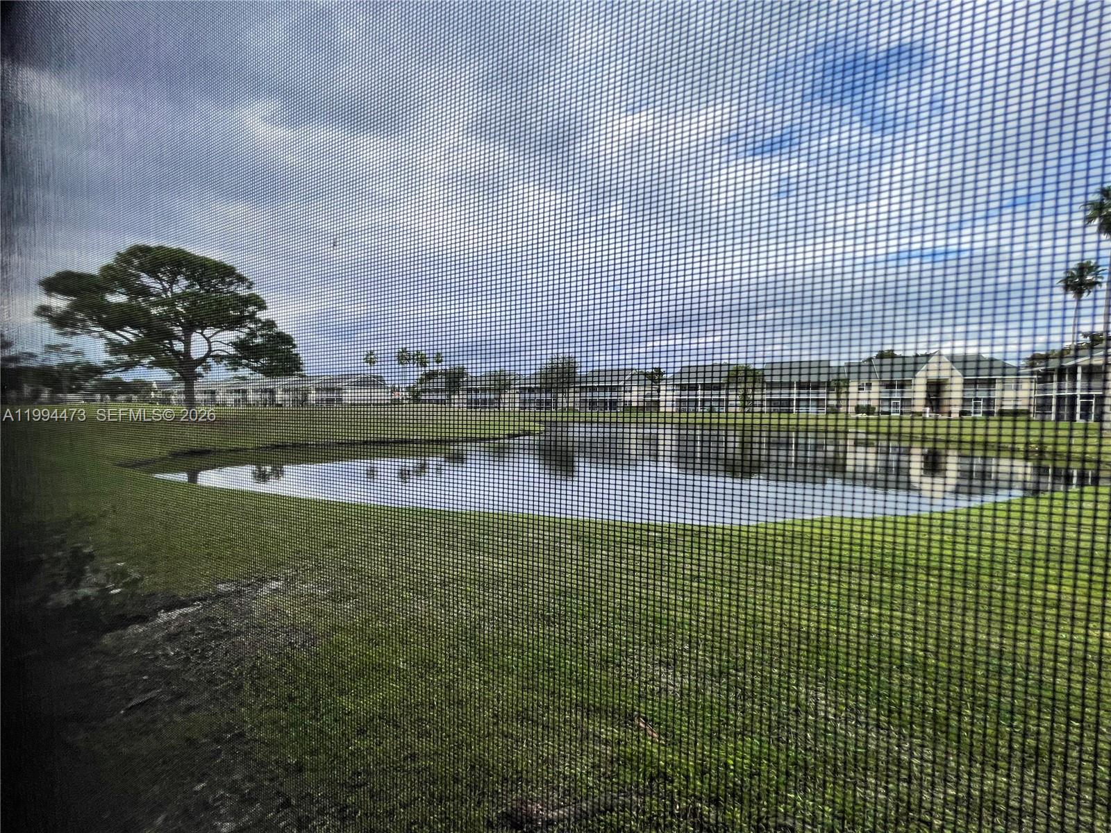 BREEZES AT PALM AIRE COND - Residential Lease