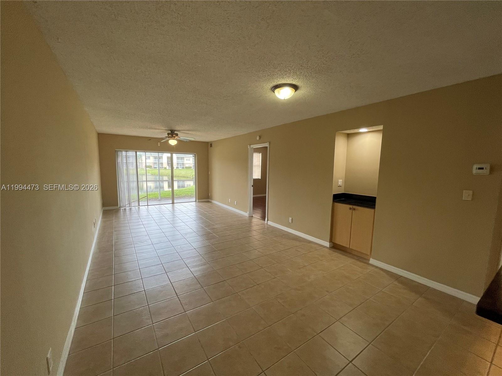 BREEZES AT PALM AIRE COND - Residential Lease