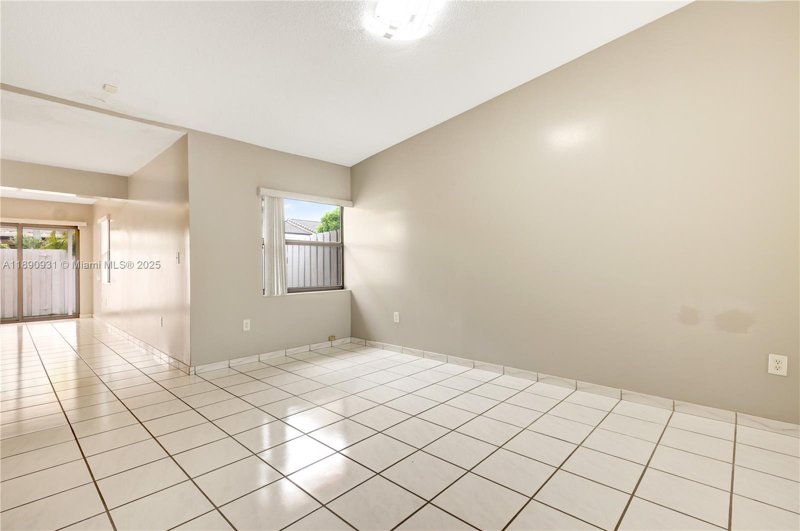 2ND AMEND TO HALF MOON VI - Residential