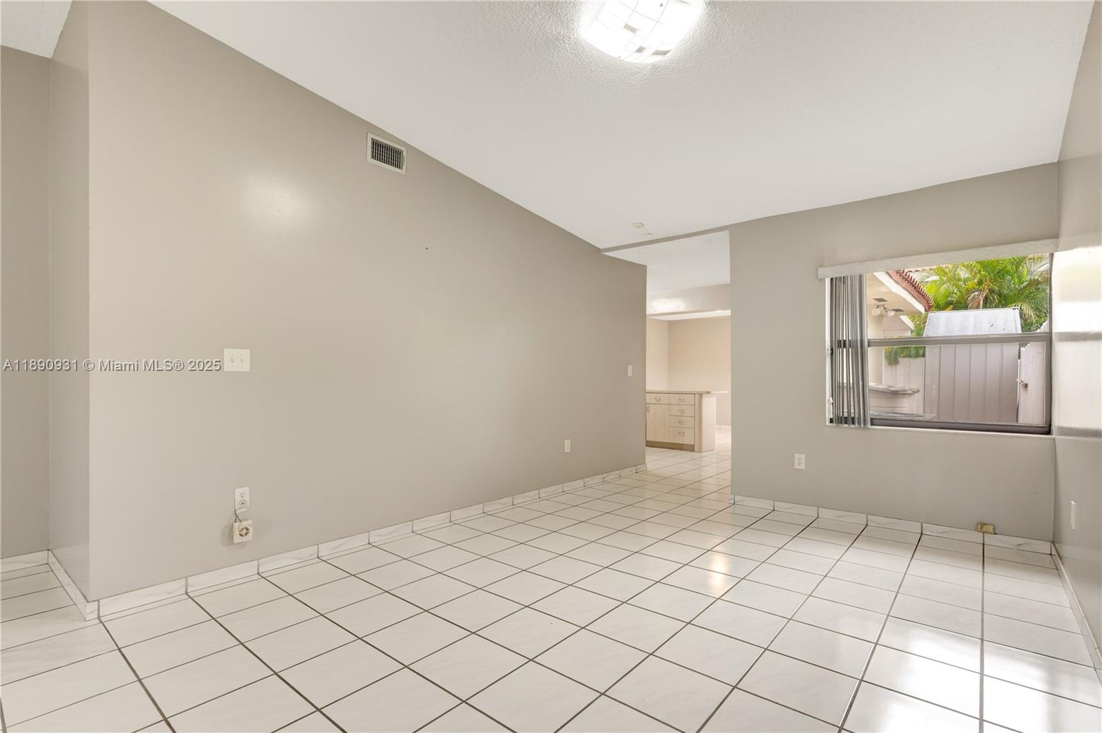 2ND AMEND TO HALF MOON VI - Residential